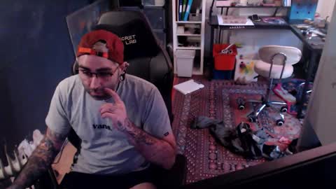 Snapshot of eytab chatting on November 27, 2025, 1:35 pm Eytab online show from November 27, 2025, 1:35 pm