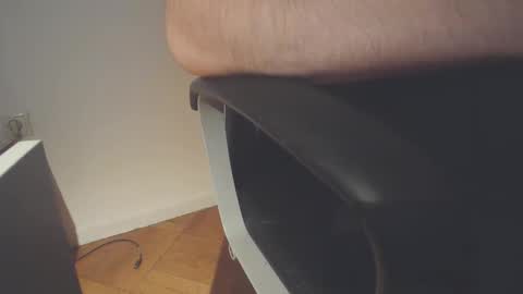 EZCODA online show from October 23, 2025, 11:14 pm