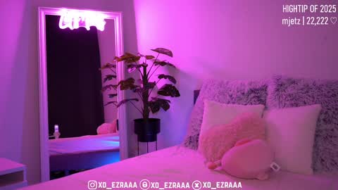 Ezra online show from December 1, 2025, 10:15 pm