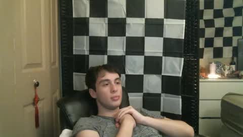 Ezra Naamah online show from January 14, 2025, 1:58 am