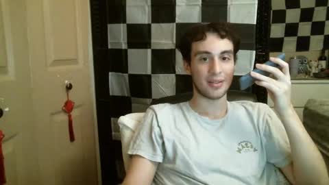 Ezra Naamah online show from February 4, 2025, 3:00 am