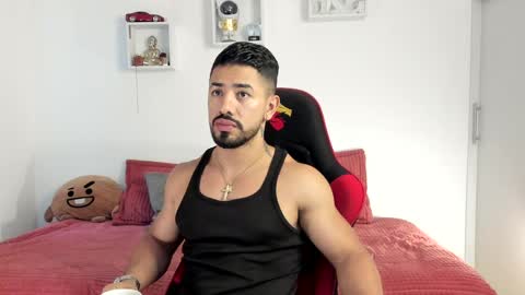 Ezzio Scolaro online show from April 3, 2026, 9:46 pm