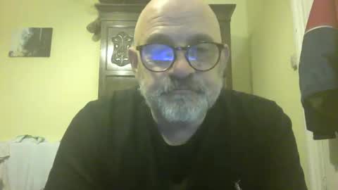 Snapshot of f1zzeek chatting on April 22, 2026, 11:06 pm f1zzeek online show from April 22, 2026, 11:06 pm