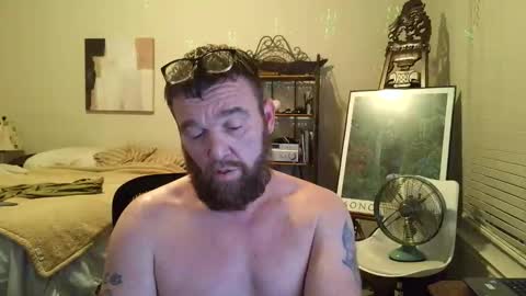 F33l Good online show from February 3, 2026, 2:53 am