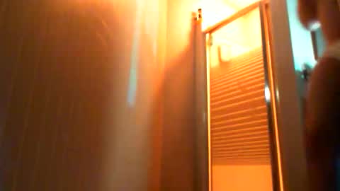 Snapshot of f4rtmaker chatting on April 18, 2026, 2:15 am f4rtmaker online show from April 18, 2026, 2:15 am