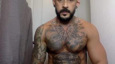 Snapshot of fabianelgalan chatting on December 16, 2024, 4:45 am Fabianelgalan online show from December 16, 2024, 4:45 am