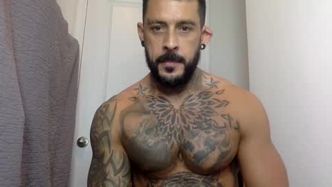 Snapshot of fabianelgalan chatting on December 17, 2024, 4:01 am Fabianelgalan online show from December 17, 2024, 4:01 am