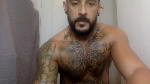 Snapshot of fabianelgalan chatting on December 20, 2024, 3:58 am Fabianelgalan online show from December 20, 2024, 3:58 am