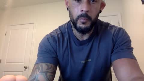 Snapshot of fabianelgalan chatting on March 8, 2025, 4:56 am Fabianelgalan online show from March 8, 2025, 4:56 am