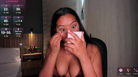 Thianna online show from March 28, 2026, 7:02 pm