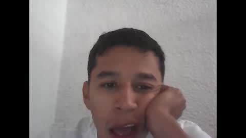 Snapshot of fabiar11 chatting on April 23, 2026, 5:15 pm R online show from April 23, 2026, 5:15 pm