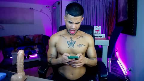 Snapshot of fabilatindick20 chatting on October 8, 2025, 2:31 am Fabian online show from October 8, 2025, 2:31 am