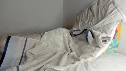 -  A N D E R online show from October 3, 2025, 3:47 am