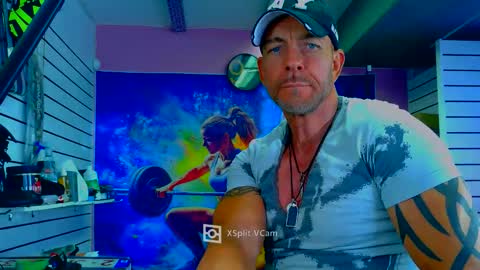 Snapshot of fabxxxl chatting on April 28, 2026, 9:58 am fabxxxl online show from April 28, 2026, 9:58 am