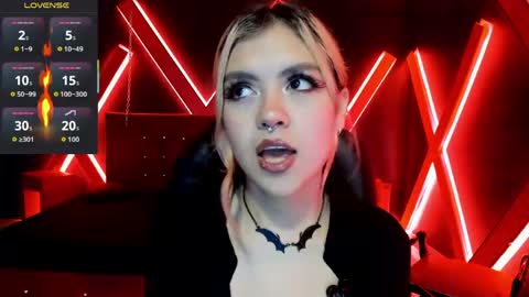 Snapshot of fabzy_fab chatting on April 19, 2026, 11:53 am fabzy online show from April 19, 2026, 11:53 am