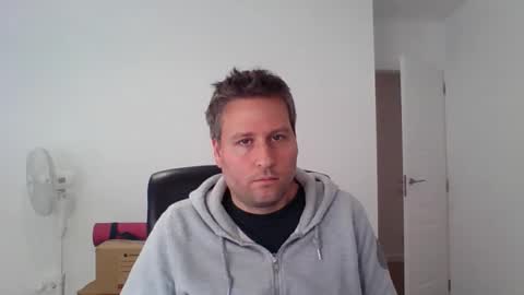 Snapshot of faer_087 chatting on November 3, 2025, 9:21 am faer_087 online show from November 3, 2025, 9:21 am