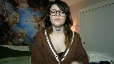 Snapshot of faerienugs chatting on February 2, 2025, 1:12 am Faerie 3 online show from February 2, 2025, 1:12 am