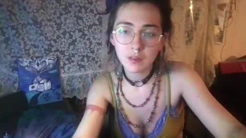 Fae online show from January 15, 2025, 6:43 am