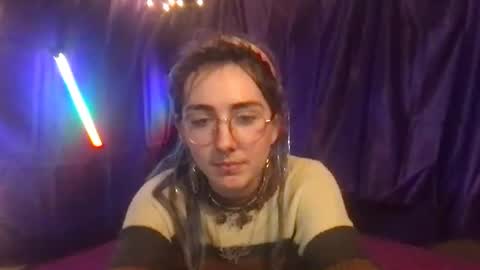 Fae online show from February 6, 2025, 8:50 am