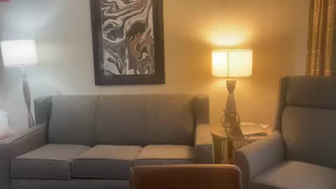 Fae online show from October 13, 2025, 7:03 pm