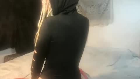 Fae online show from October 28, 2025, 7:12 am