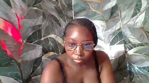 fahymah26 online show from May 31, 2026, 1:18 pm
