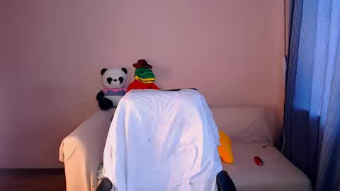 Snapshot of fairy_elli_hot chatting on May 31, 2026, 3:47 am Elli online show from May 31, 2026, 3:47 am