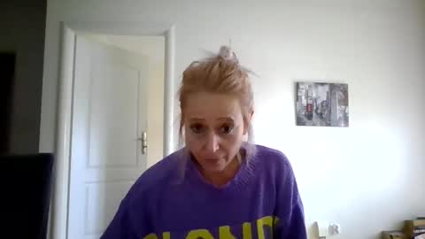 Fairy NightMary online show from November 24, 2025, 12:27 pm