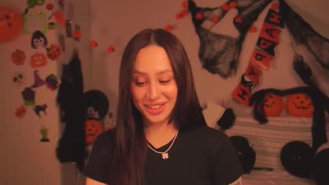 fairy_nine online show from November 3, 2025, 4:03 am