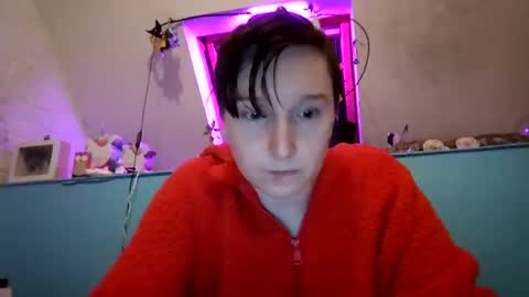 Fairypixieprincess online show from December 17, 2024, 7:37 pm