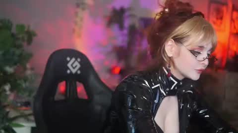 Snapshot of faith_chan chatting on July 3, 2026, 3:02 am faith_chan online show from July 3, 2026, 3:02 am