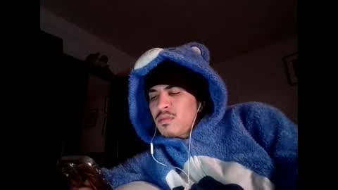 Snapshot of fallenalienz chatting on February 8, 2026, 7:39 pm thefallenalien online show from February 8, 2026, 7:39 pm
