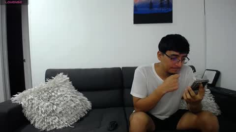 FallGays online show from March 6, 2025, 1:37 am