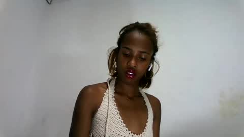 fallinah01 online show from July 28, 2026, 7:39 pm