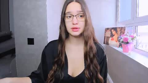 Snapshot of fancy_bunny chatting on December 17, 2025, 6:19 am fancy bunny online show from December 17, 2025, 6:19 am