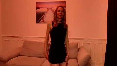 Fanny online show from December 10, 2024, 6:06 pm