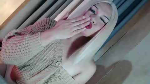 DANIELLA - DONT FORGET TO GIVE ME A THUMBSU UP online show from February 1, 2026, 11:03 pm