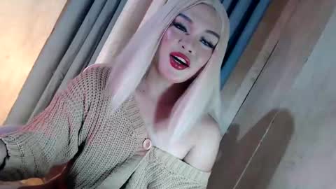 Snapshot of fantasticcock69_daniella chatting on May 22, 2026, 10:37 pm DANIELLA - DONT FORGET TO GIVE ME A THUMBSU UP online show from May 22, 2026, 10:37 pm
