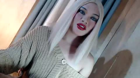 DANIELLA - DONT FORGET TO GIVE ME A THUMBSU UP online show from June 26, 2026, 8:35 pm