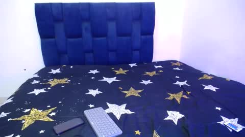 Snapshot of fantasy420_ chatting on March 5, 2025, 4:02 am Fantasy420 online show from March 5, 2025, 4:02 am