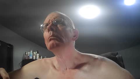 fantasyresort online show from March 19, 2026, 2:59 am