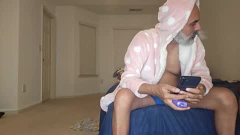 Snapshot of fantazy_island chatting on November 29, 2025, 6:16 am mike anglo online show from November 29, 2025, 6:16 am