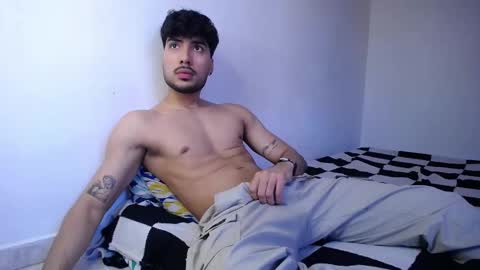 farid_24 online show from September 10, 2025, 9:37 pm