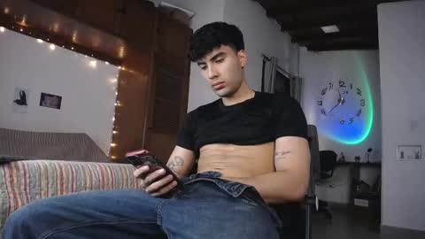 farid_24 online show from April 23, 2026, 4:35 am