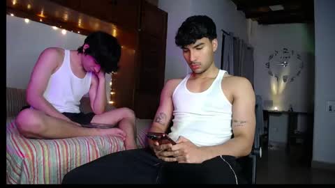 farid_24 online show from May 28, 2026, 2:42 am