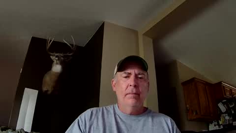 Snapshot of farmerguy33 chatting on June 8, 2026, 2:06 pm farmerguy33 online show from June 8, 2026, 2:06 pm