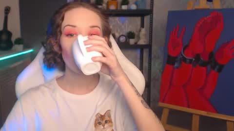 Fascinating   Eyes online show from October 3, 2025, 6:16 pm