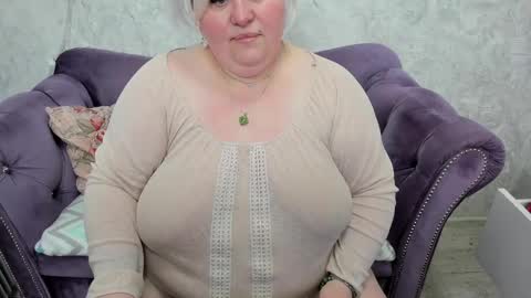 Snapshot of fashiona chatting on January 30, 2025, 3:44 am fashiona online show from January 30, 2025, 3:44 am