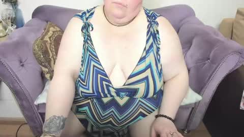 fashiona online show from May 11, 2026, 9:01 pm