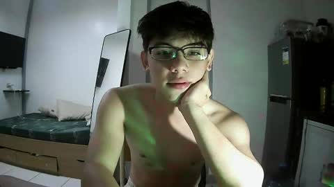 fastfucker_22 online show from February 6, 2026, 4:06 am